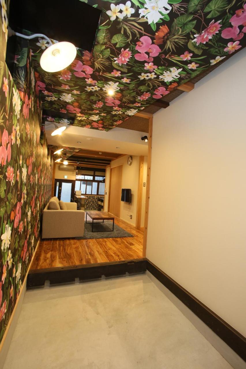 The Wonder At Stay-Machiya Karahori- Osaka Exterior photo